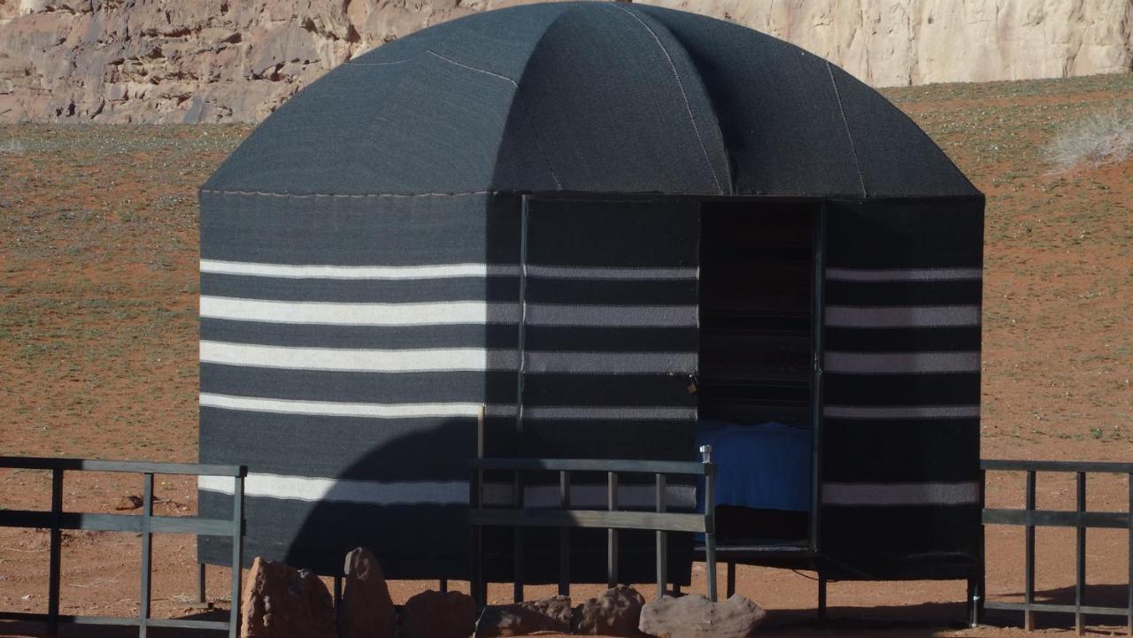 Hala Rum Camp Wadi Rum Buitenkant foto